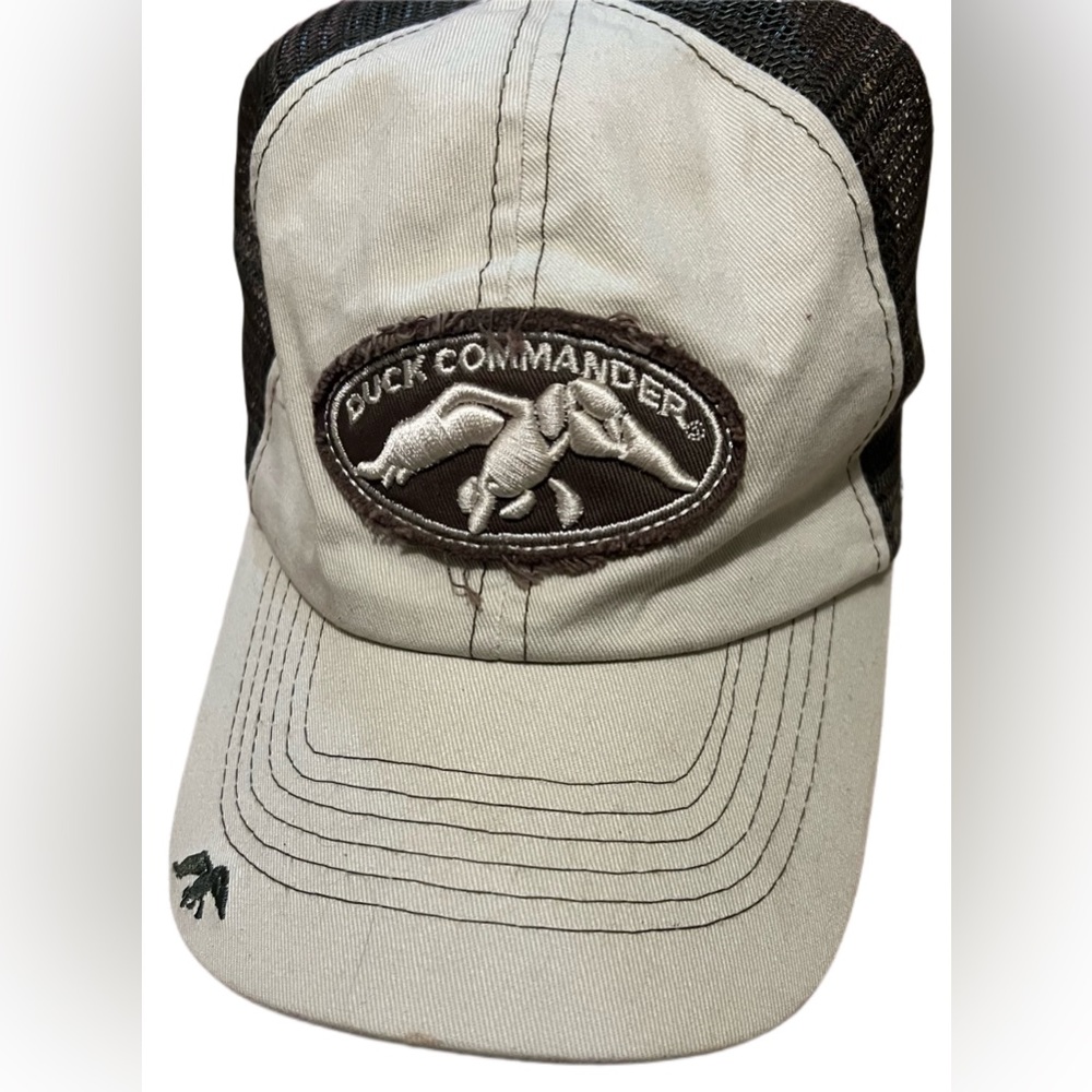Duck commander hat